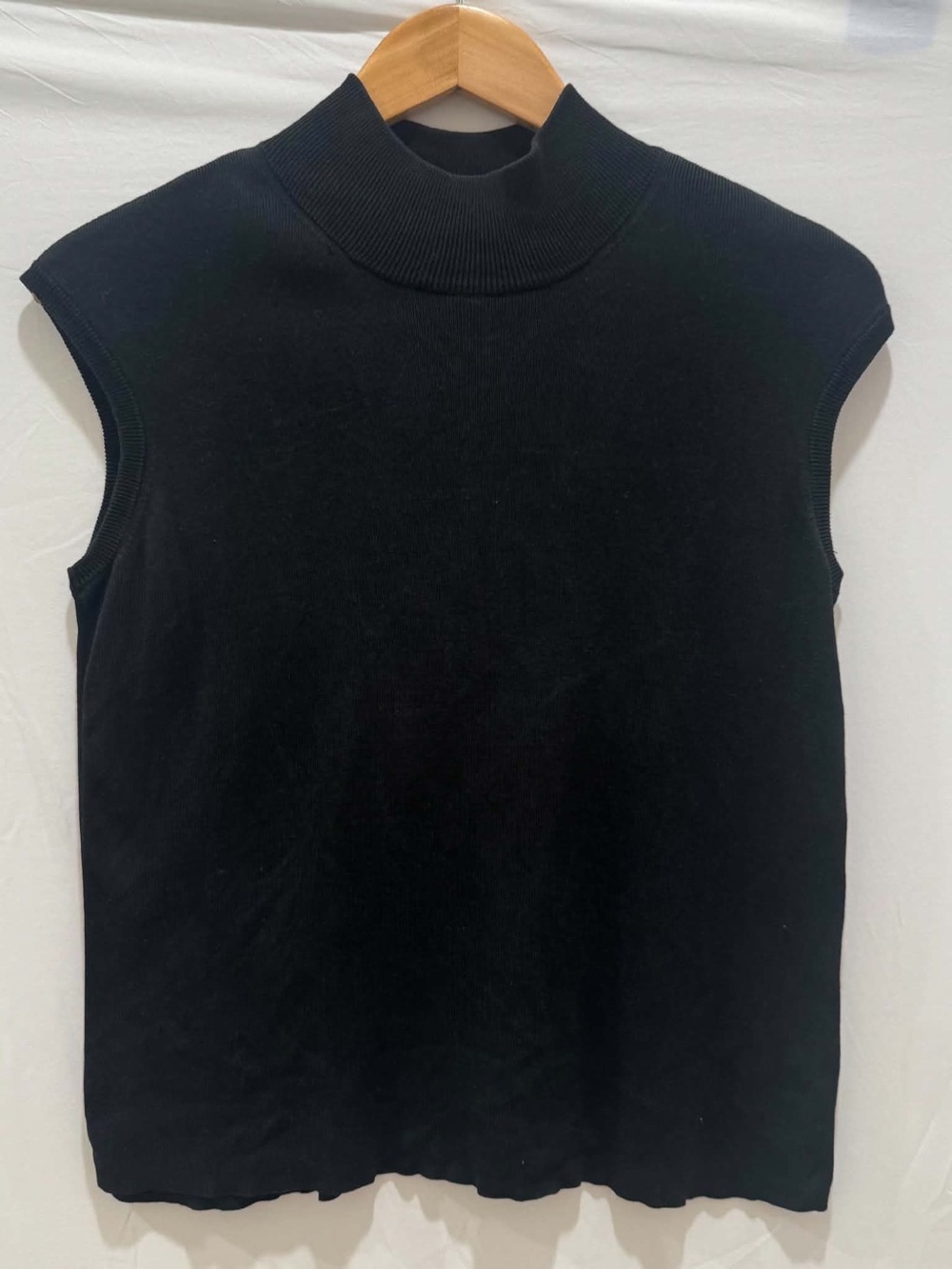 Coldwater Creek Women Black Sleeveless Mock Neck top Silk blend L